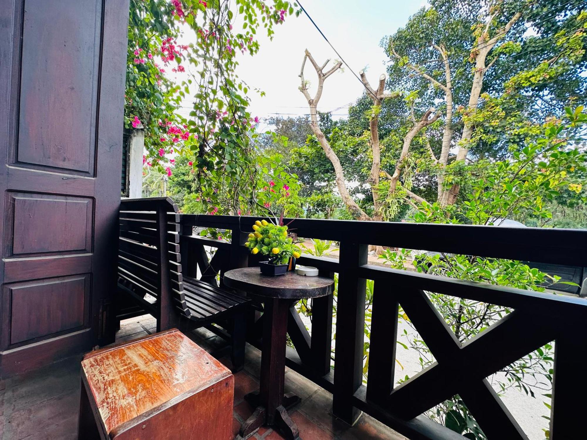 Anisa Mekong Riverside Villa Luang Prabang Exterior foto